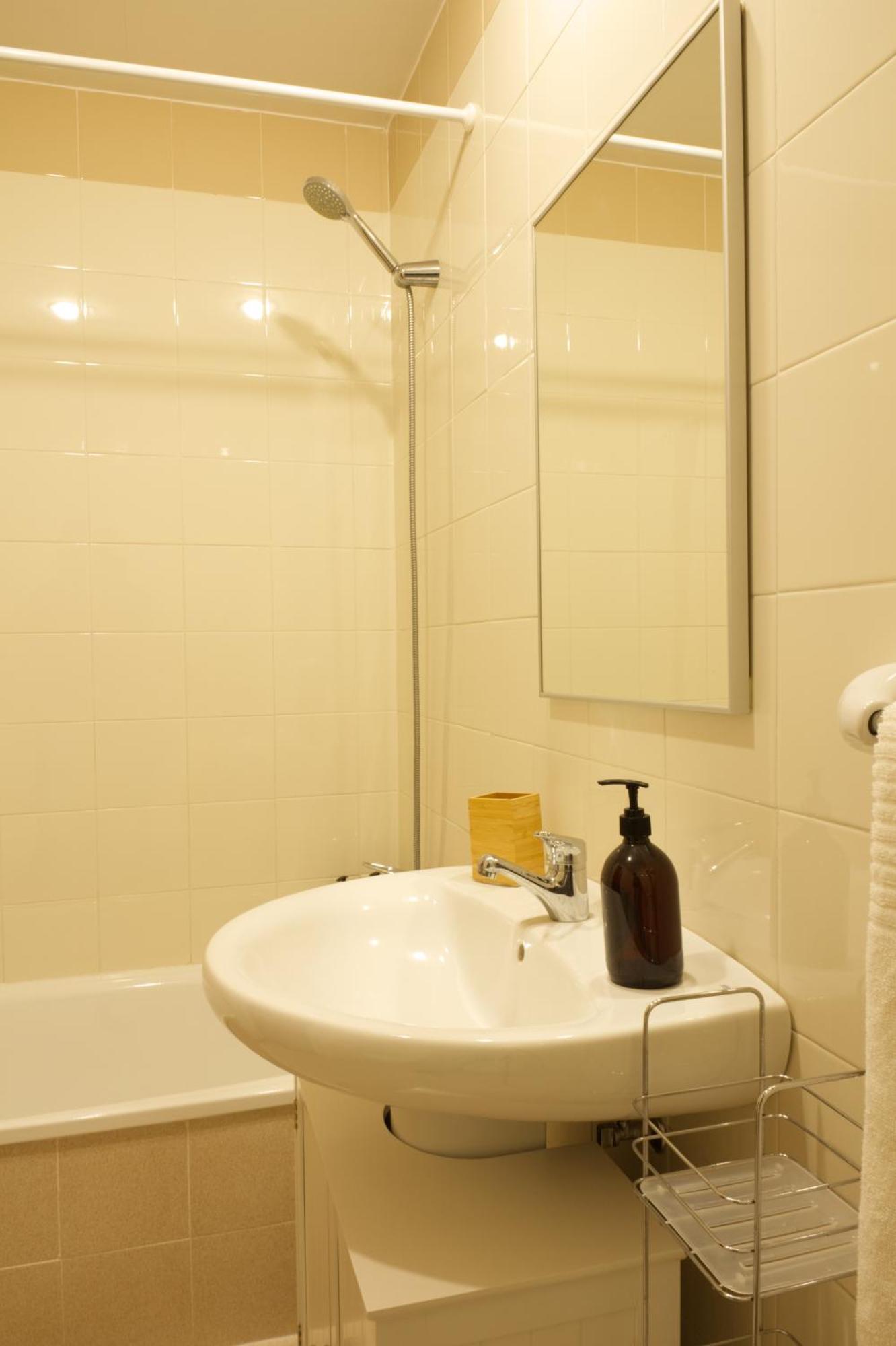La Bodega Del Mar - Luminoso Y Centrico Apto Con Piscina Y Parking Apartment El Puerto de Santa María